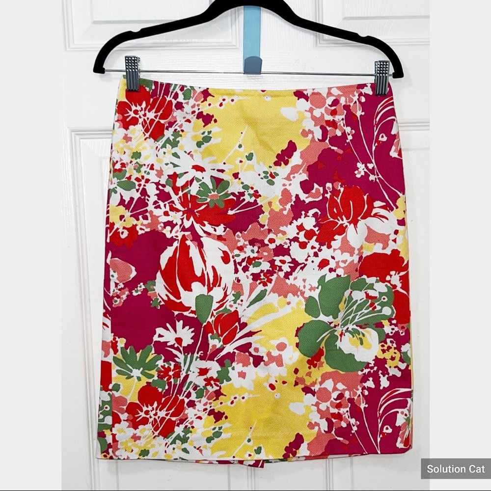 Talbots bright floral pencil skirt Size 6 Petite
